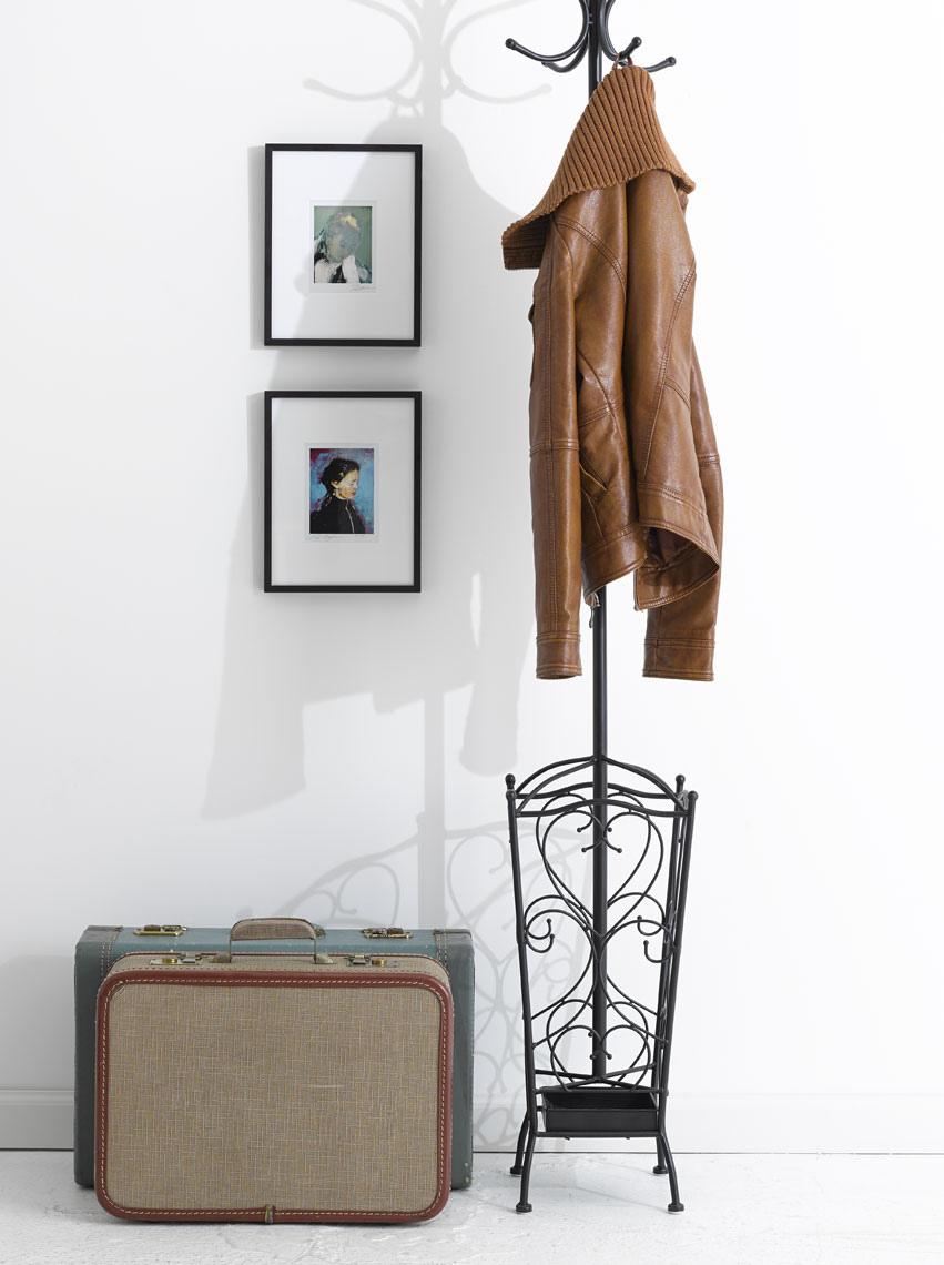 tauras_bublys_coat_rack